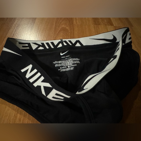 Nike Essential Micro Hip Brief with Dri-Fit “M” - Picture 8 of 10